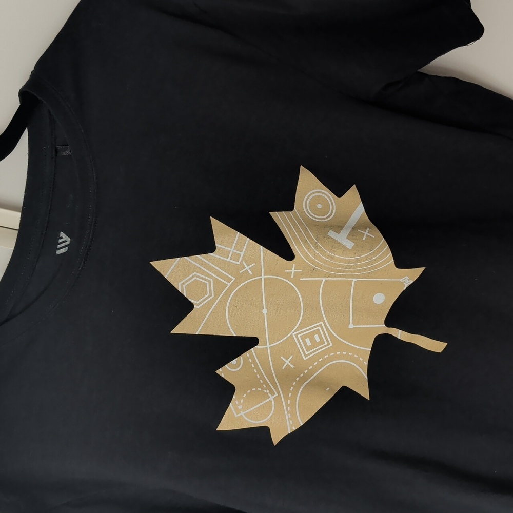 Small Toronto Black T-Shirt with Canada Gold Leaf Design Baseball Basketball - Picture 2 of 4